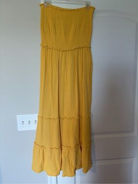 4 OUR DREAMERS Yellow Strapless Maxi Sundress